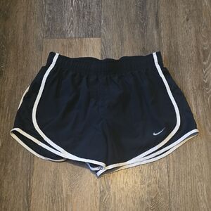 NIKE Women's Small Athletic Running Shorts New w/ Tags!